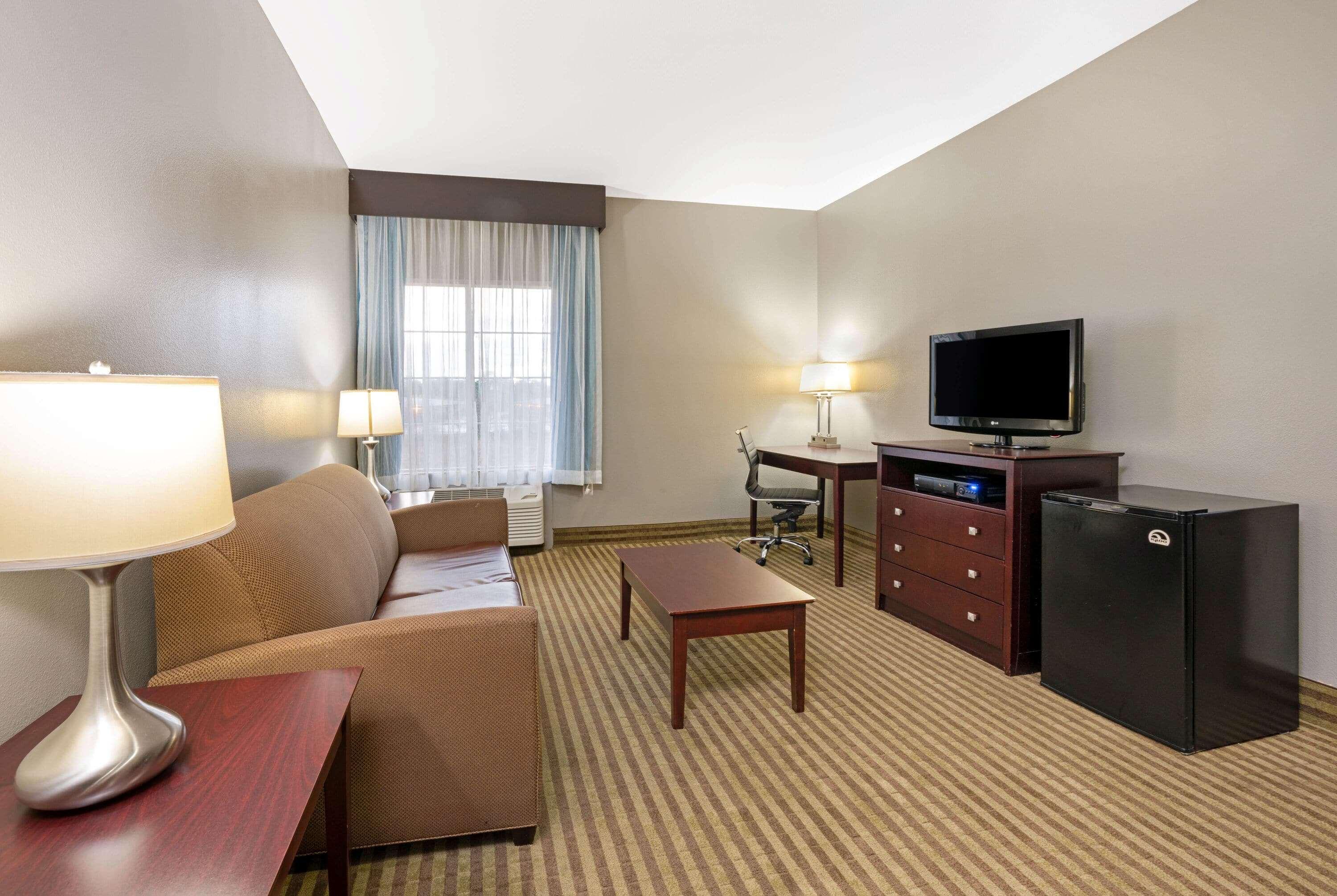 La Quinta By Wyndham Houston Iah Bush Intl Airport E Humble Exterior foto
