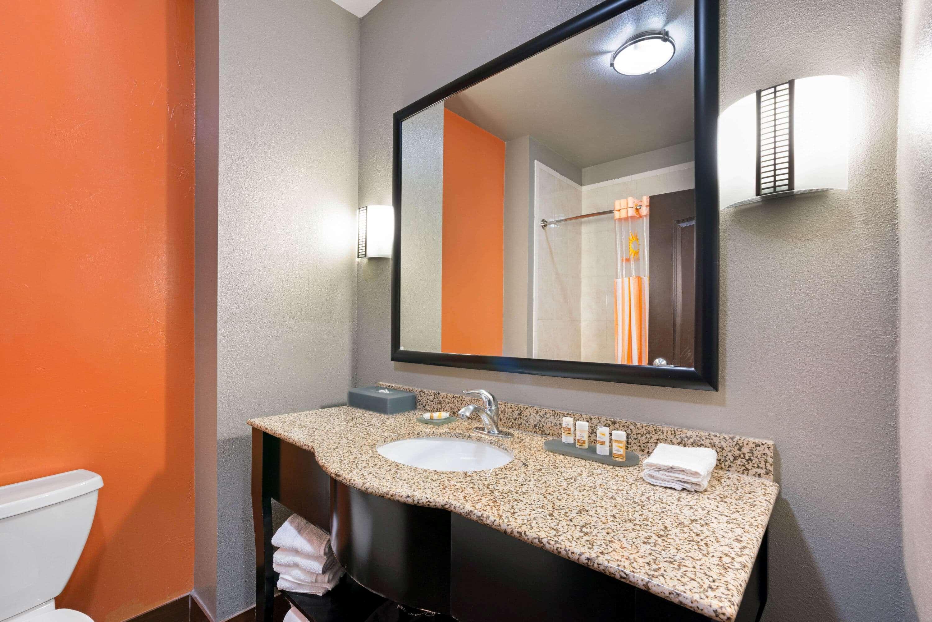 La Quinta By Wyndham Houston Iah Bush Intl Airport E Humble Exterior foto