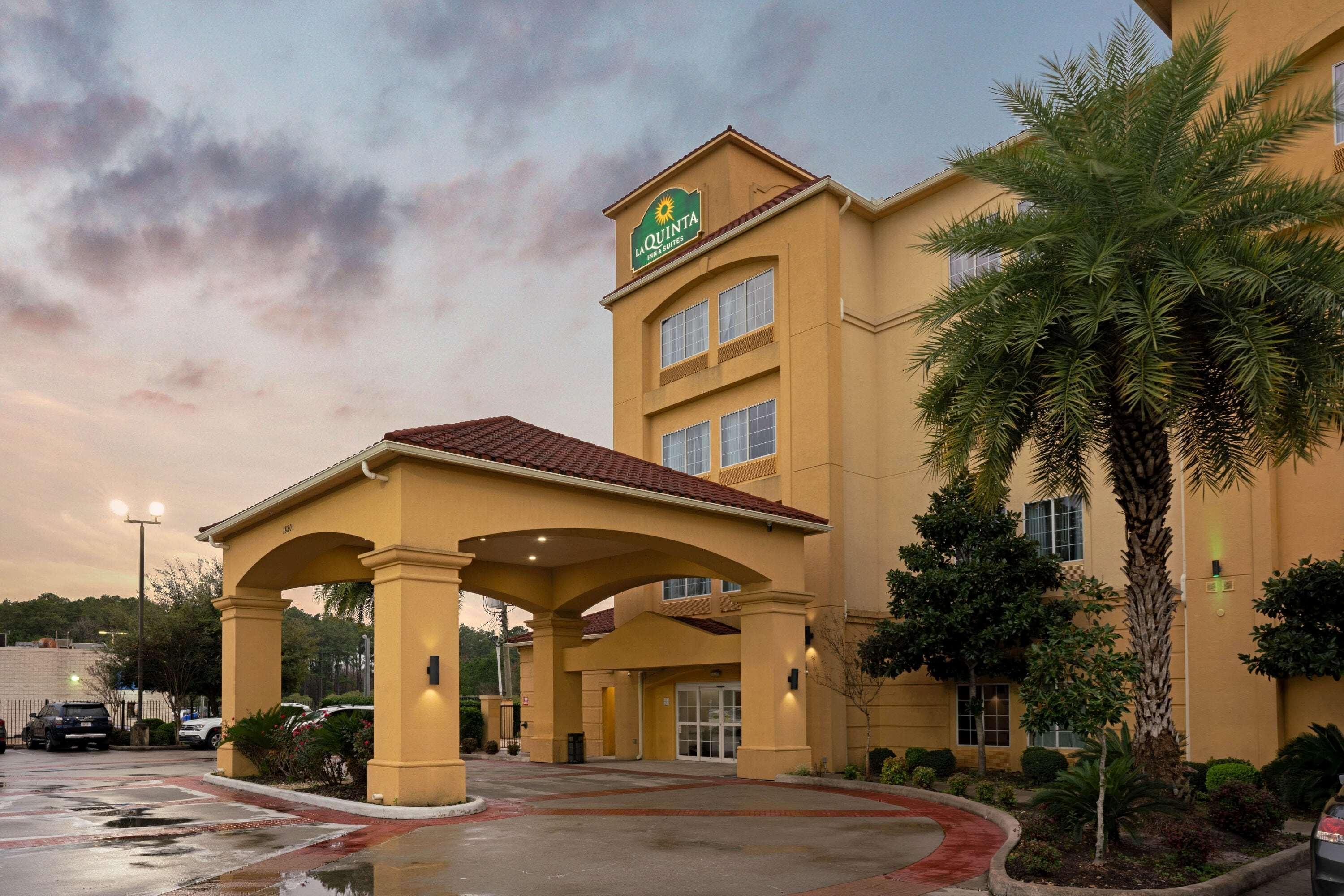 La Quinta By Wyndham Houston Iah Bush Intl Airport E Humble Exterior foto