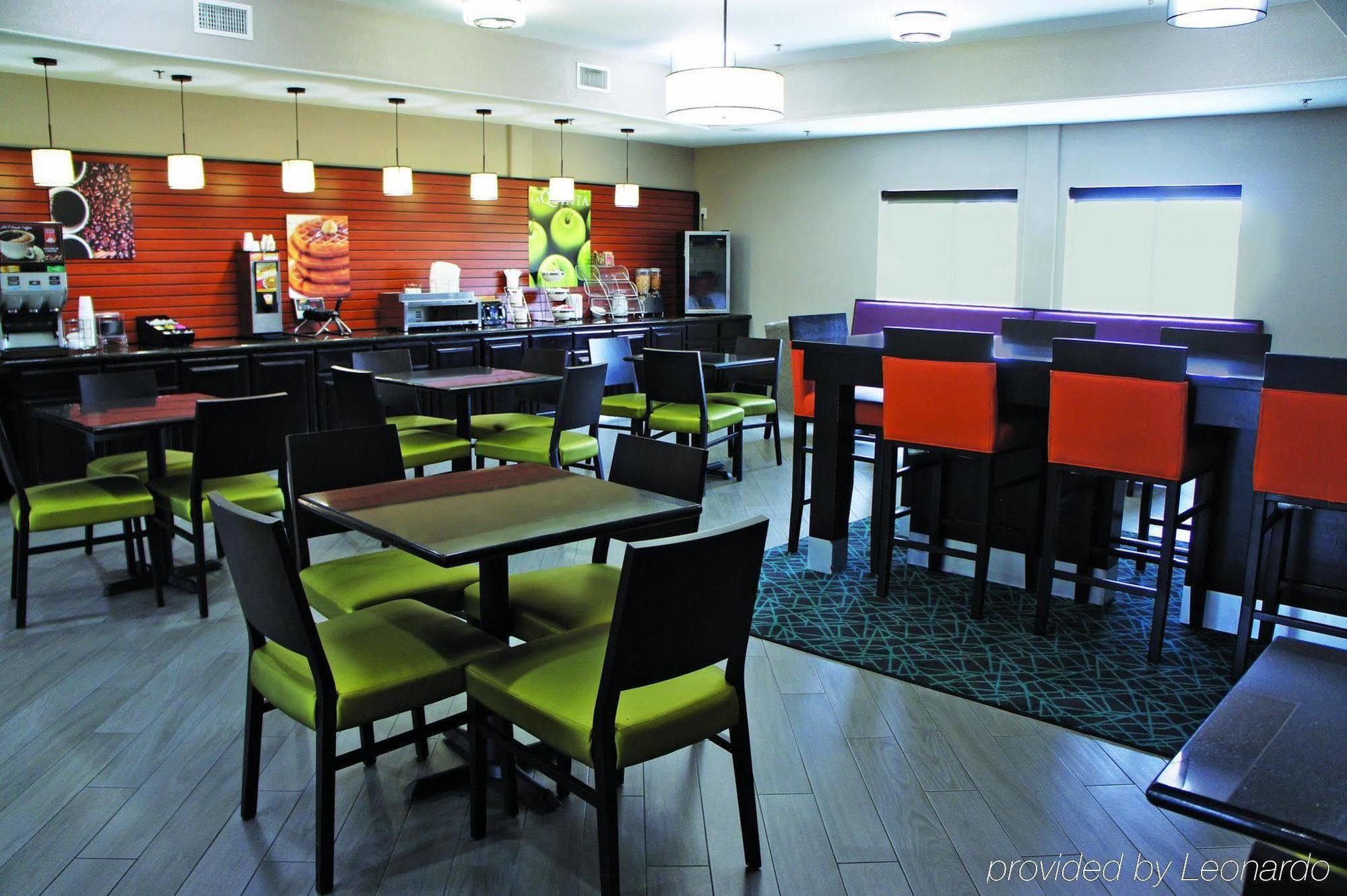 La Quinta By Wyndham Houston Iah Bush Intl Airport E Humble Exterior foto